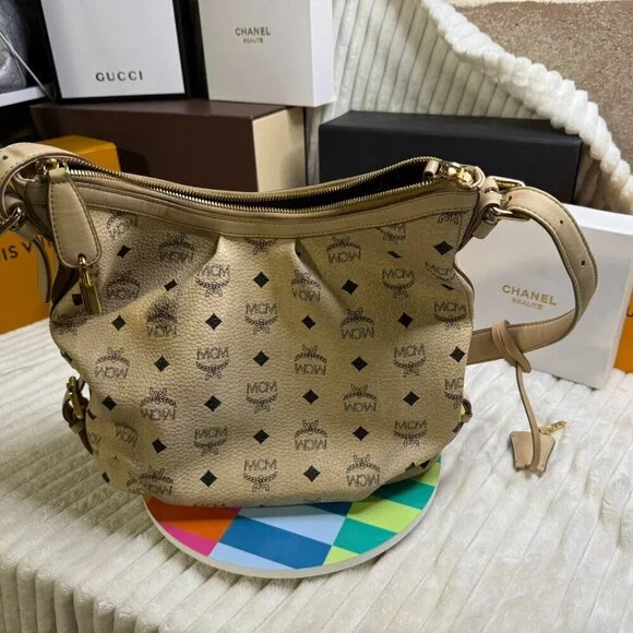 *Authentic* MCM Crosssbody Bag - Picture 3 of 6